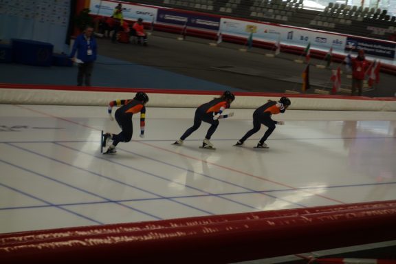 Eisläufer in der Max Aicher Arena in Inzell